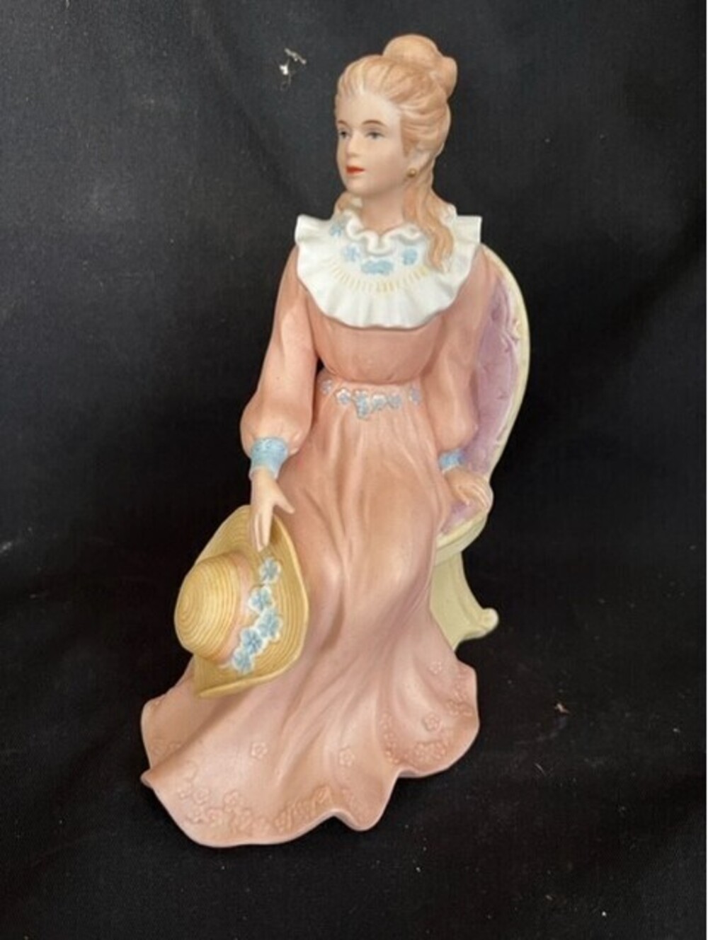 Porcelain HOMCO 1439 Courtney Dream Victorian Lady Sitting Hat Figurine